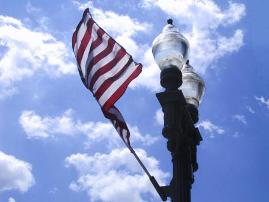 Luminaire an Flag Closeup